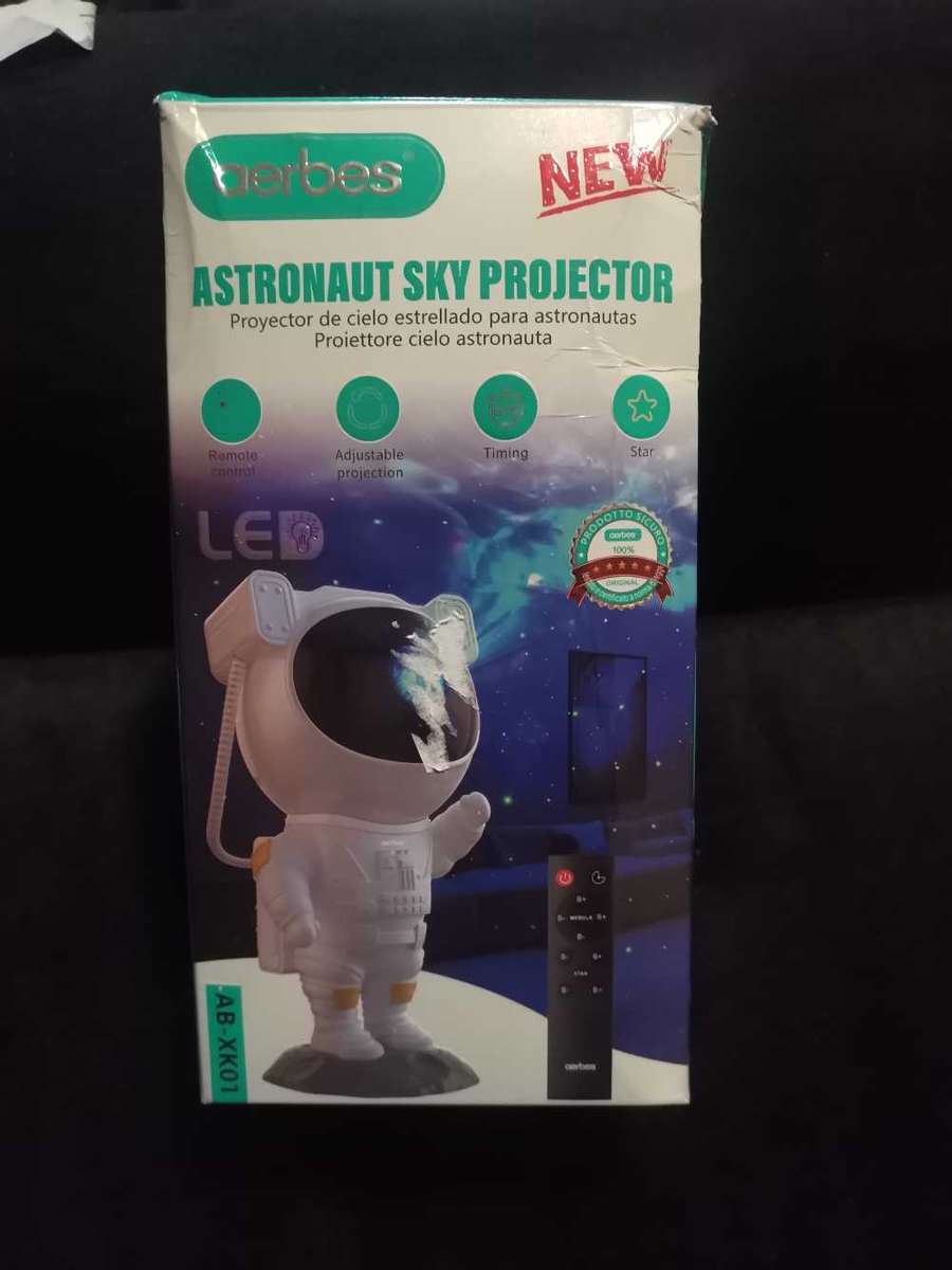 Astronaut sky projector