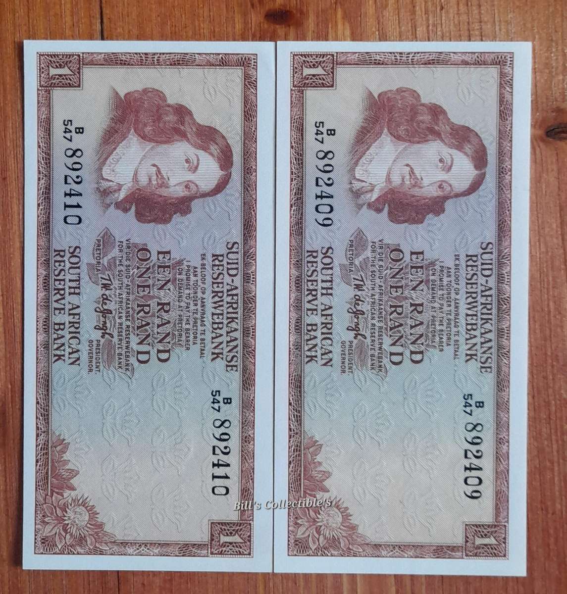 Great Condition South African TW de Jongh R1 Banknotes in Sequence.