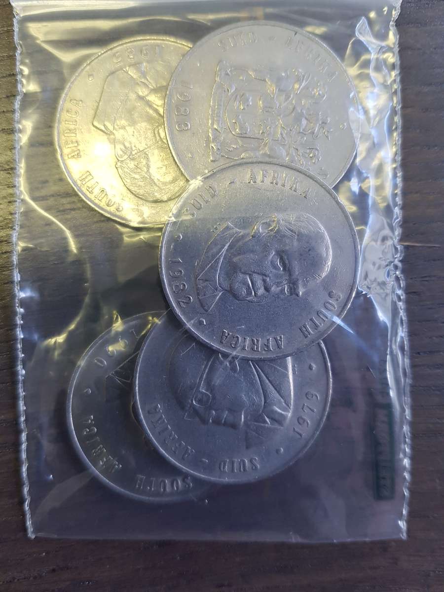 5  Suid - Afrika / South African 1 Rand coins
