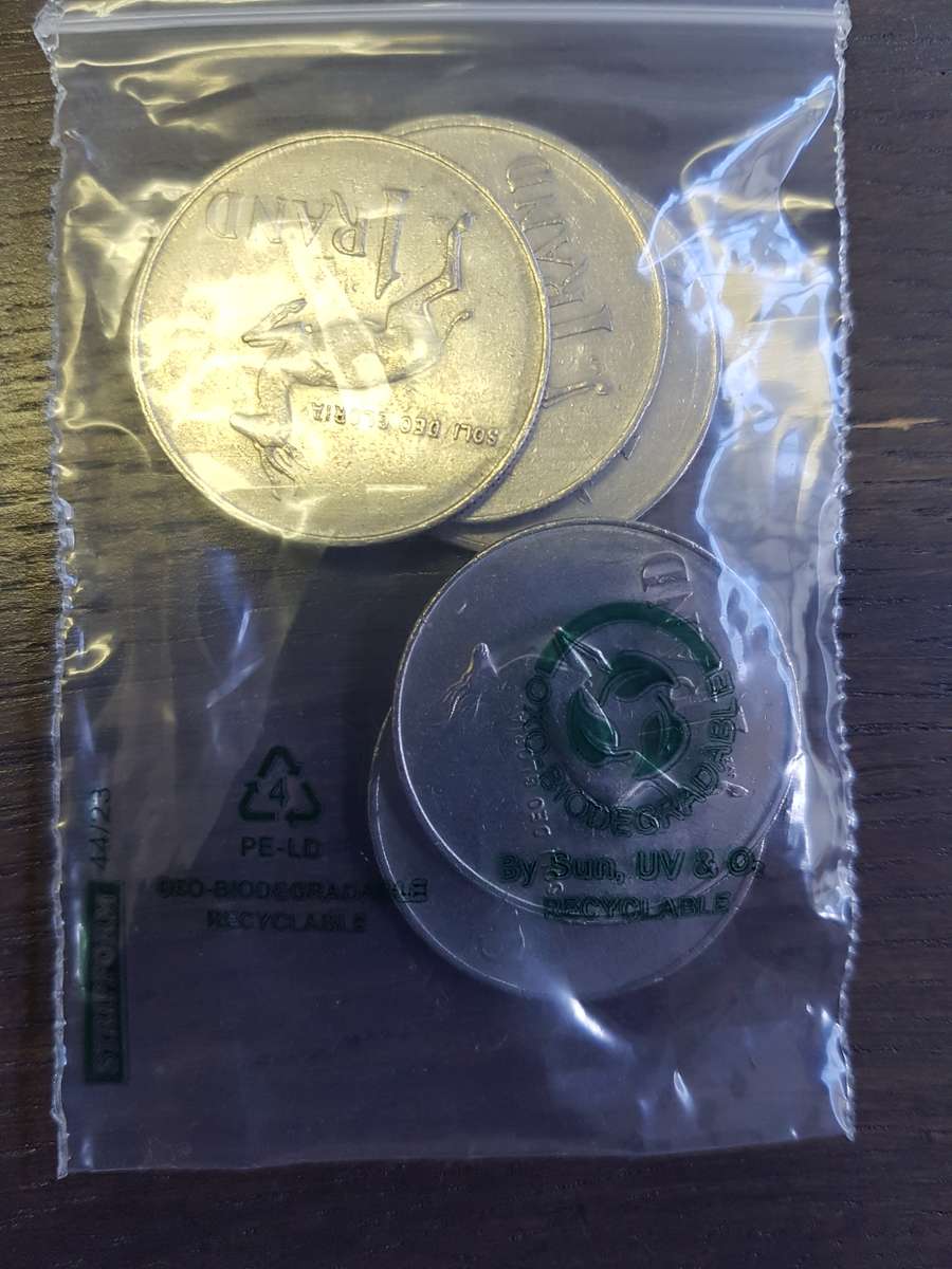 5  Suid - Afrika / South African 1 Rand coins