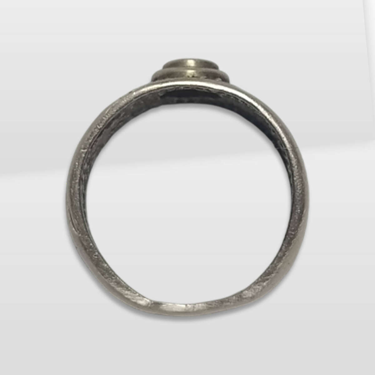 925 Silver Ring With Miniature Diamond