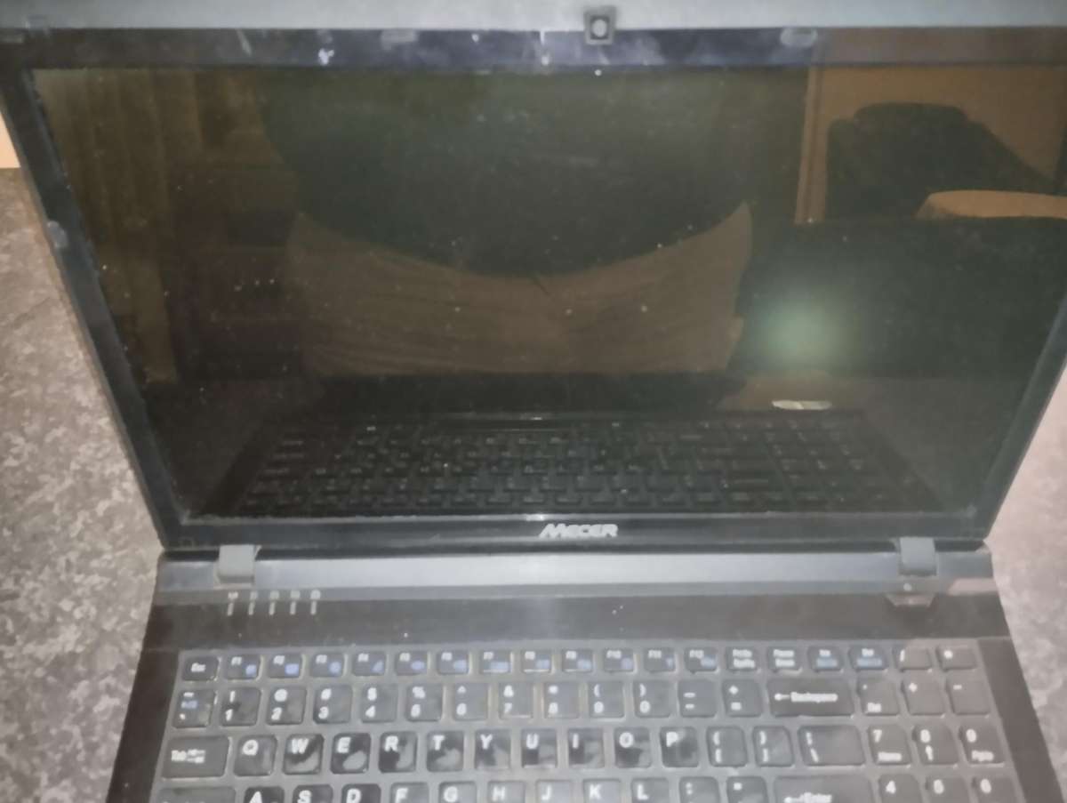 Mercer Xpression W251