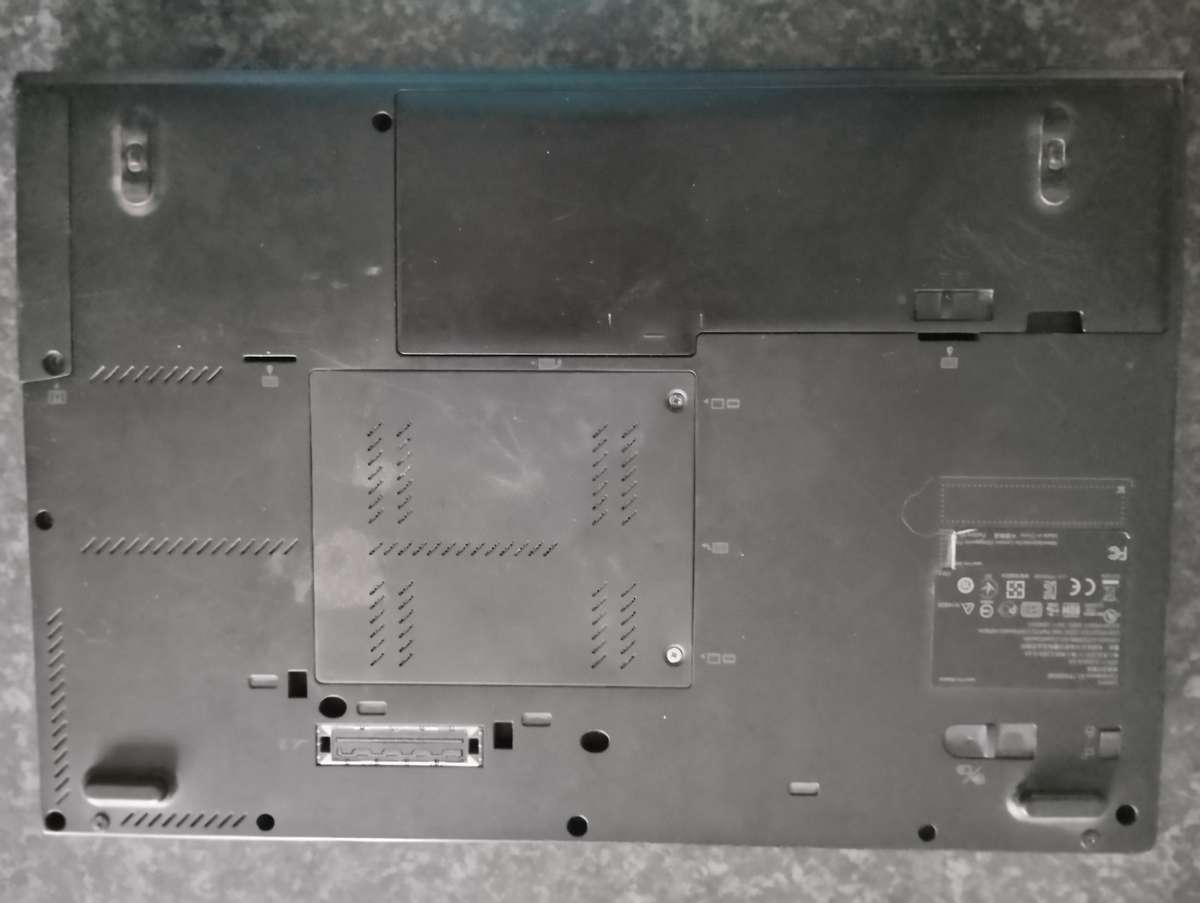 Lenovo Thinkpad T420s for spares or repairs