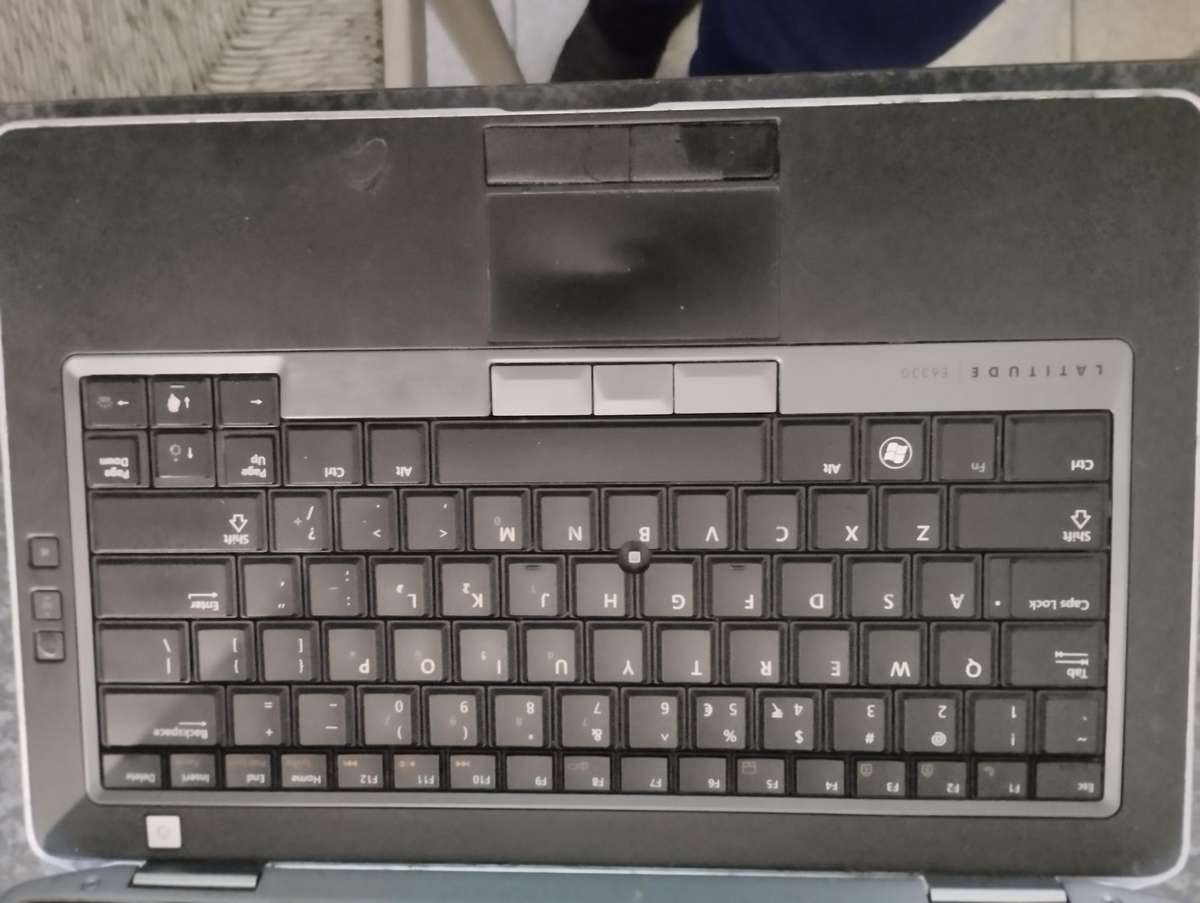 Dell Latitude E6330 for spares or repairs