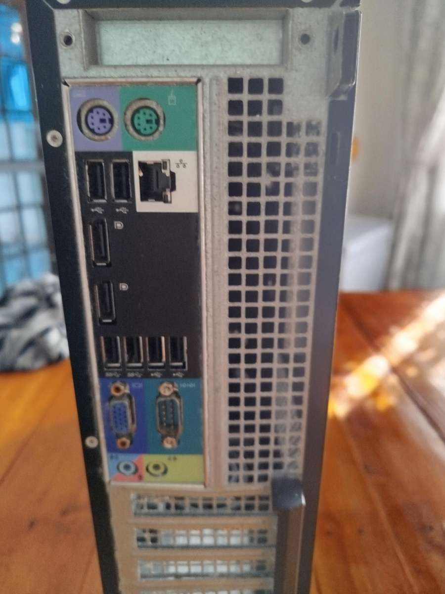 Dell Optiplex 9010 for spares or repairs