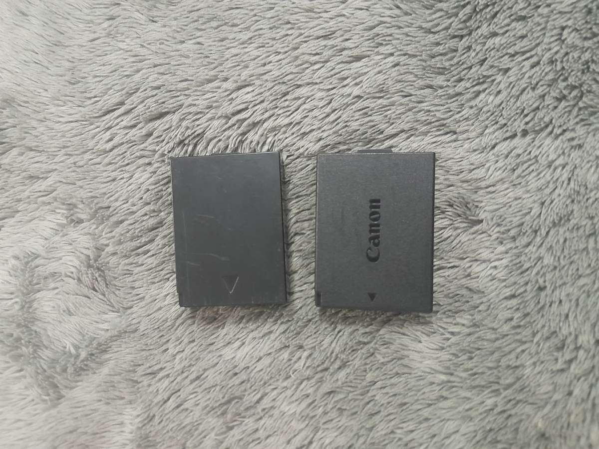 (Mint) Canon 4000d kit