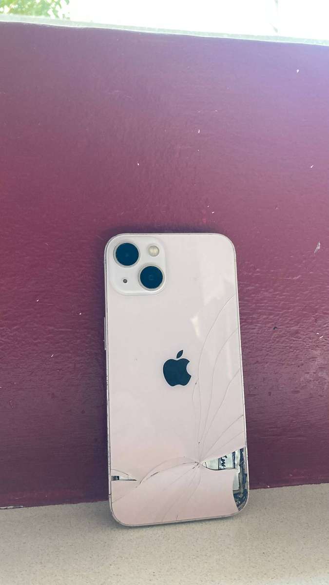 Apple iPhone 13 Secondhand Smartphone with 128GB Storage