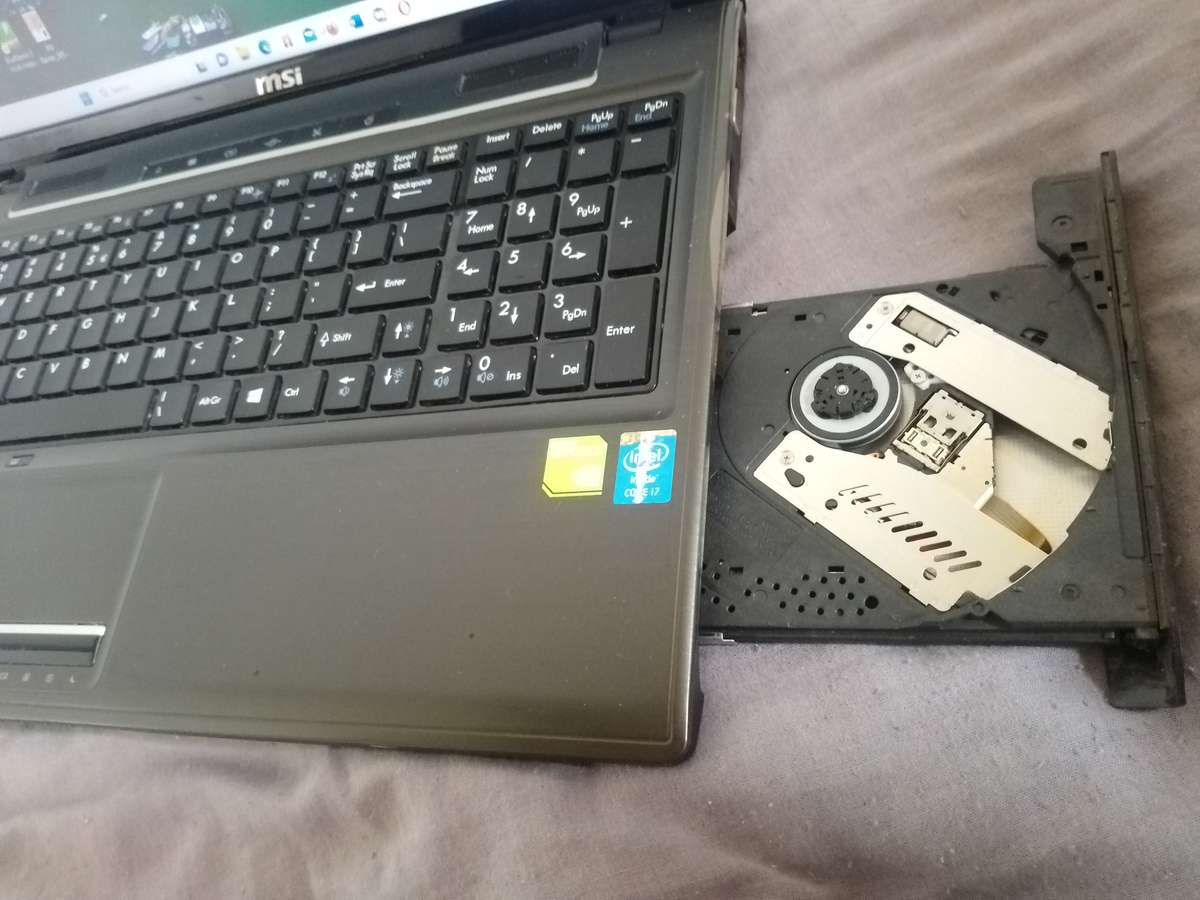 MSI CX61 2PC Gaming laptop