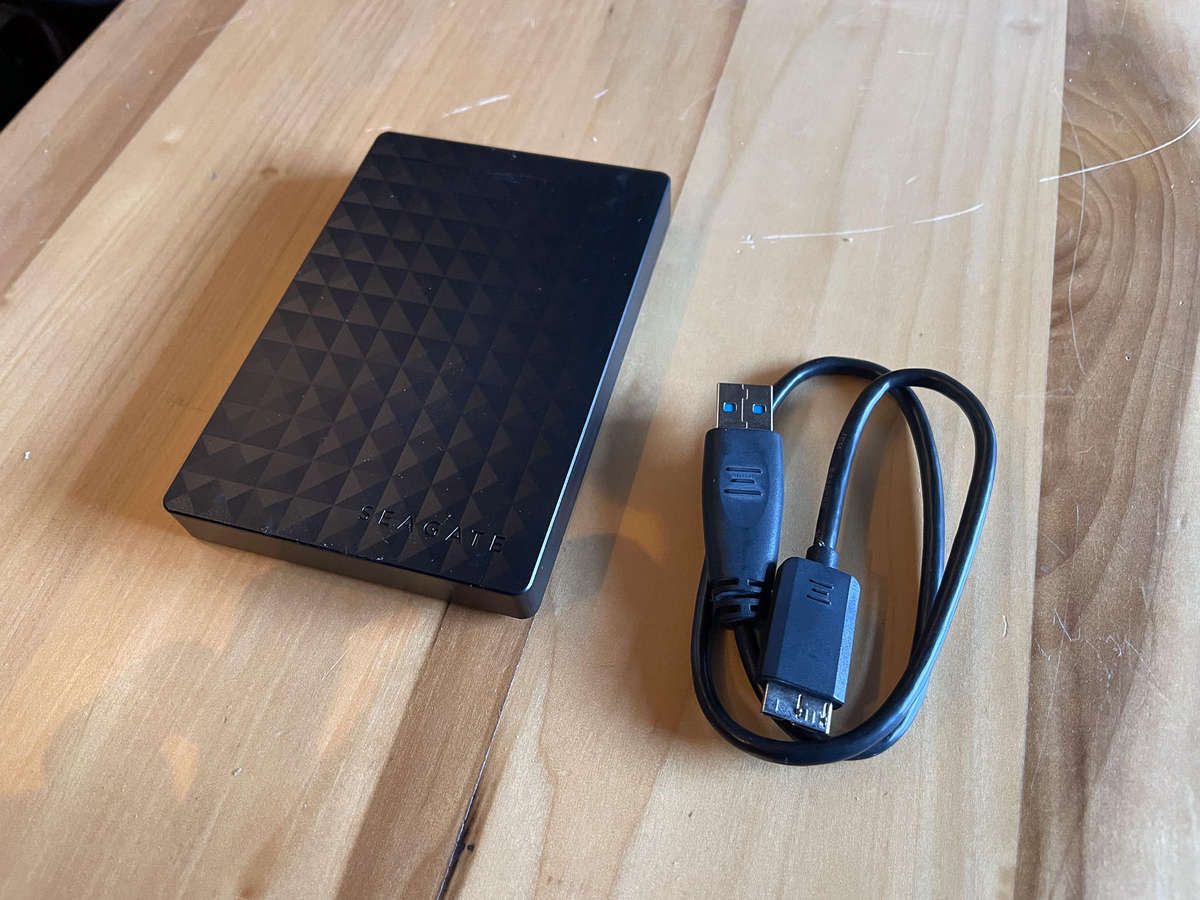 2TB Seagate Expansion USB3.1 Hard Drive