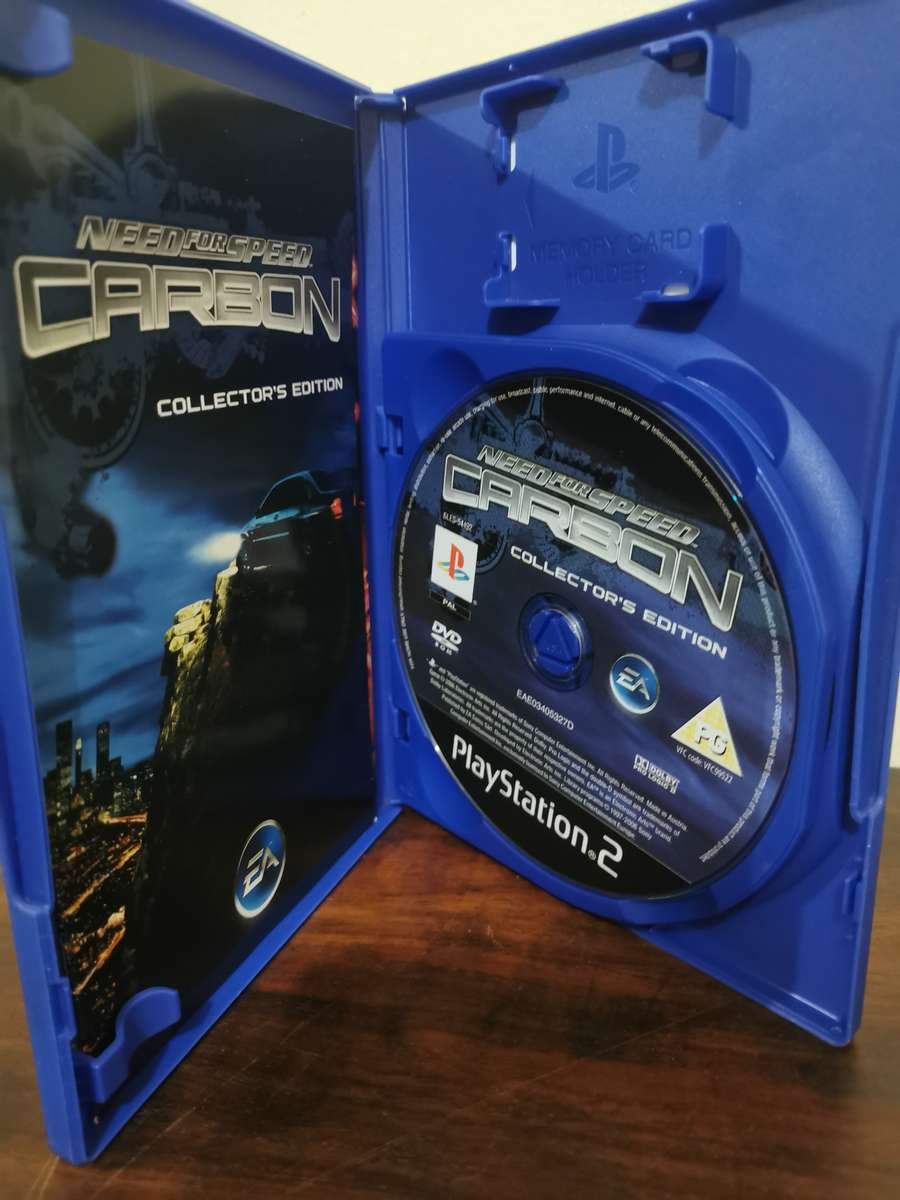 Need for Speed Carbon Collector's Edition on PlayStation 2 with booklet