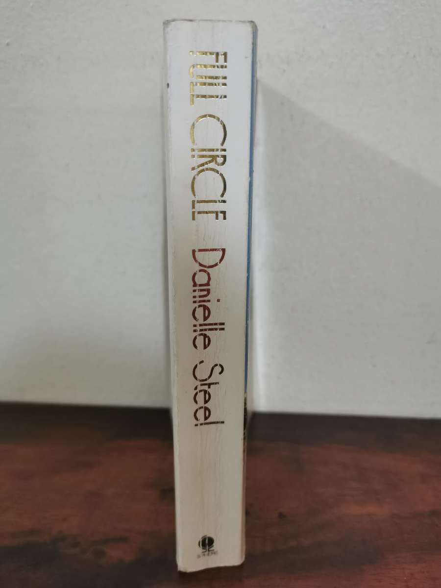Full Circle, novel by Danielle Steel
