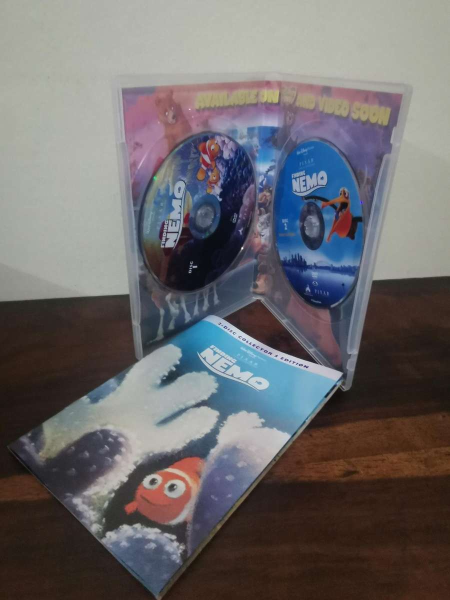 2-Disc Collector's Edition of Finding Nemo on DVD with Booklet