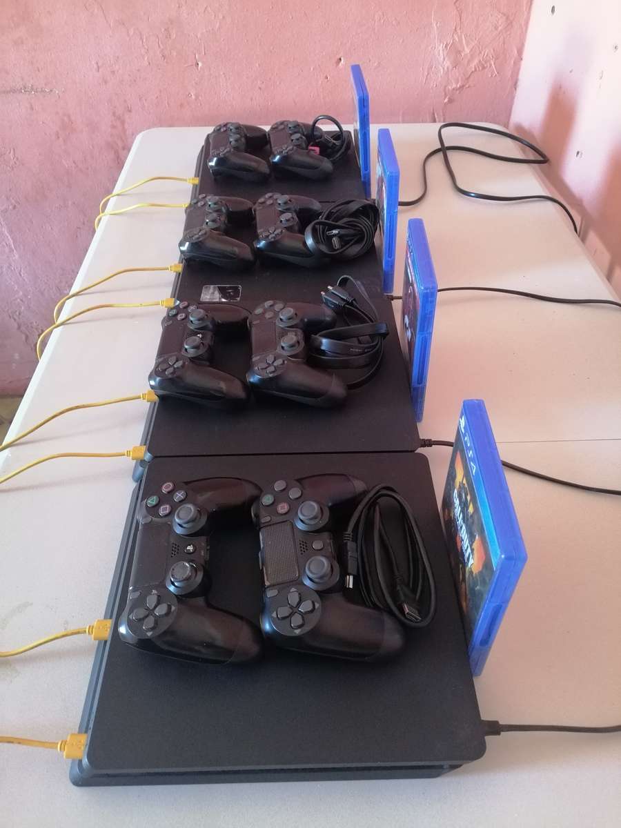 Playstation 4 Slim Console