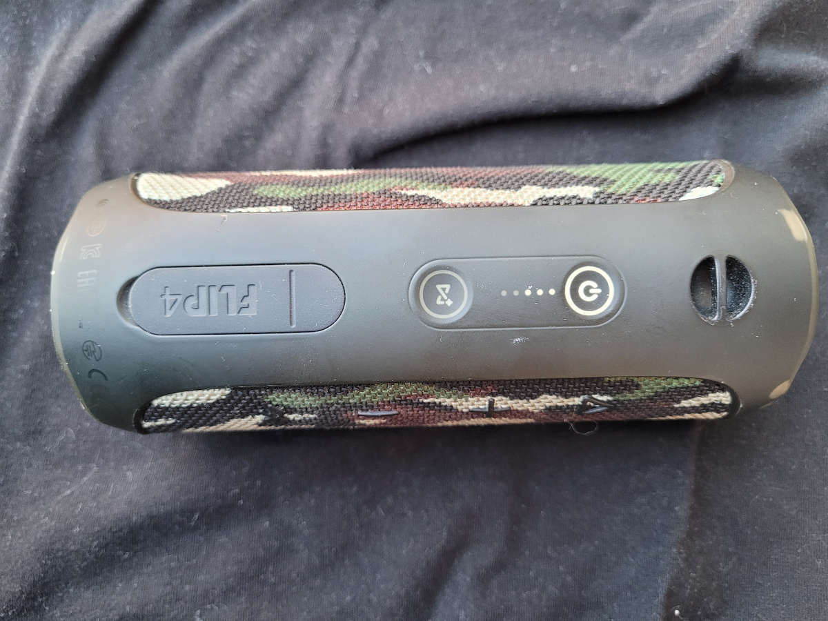 JBL flip 4 works but needs new charging port