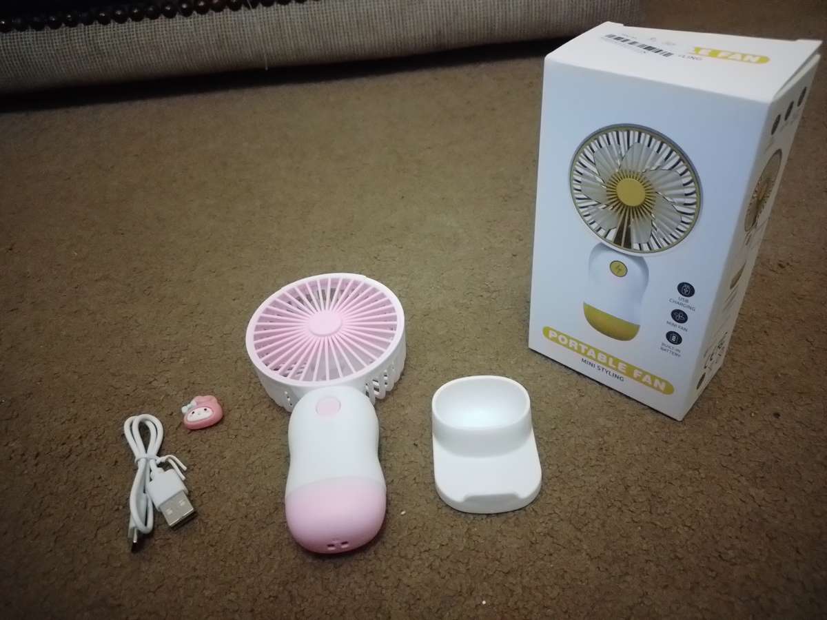 FAN - MINI PORTABLE FAN - KEEP COOL - Brand New