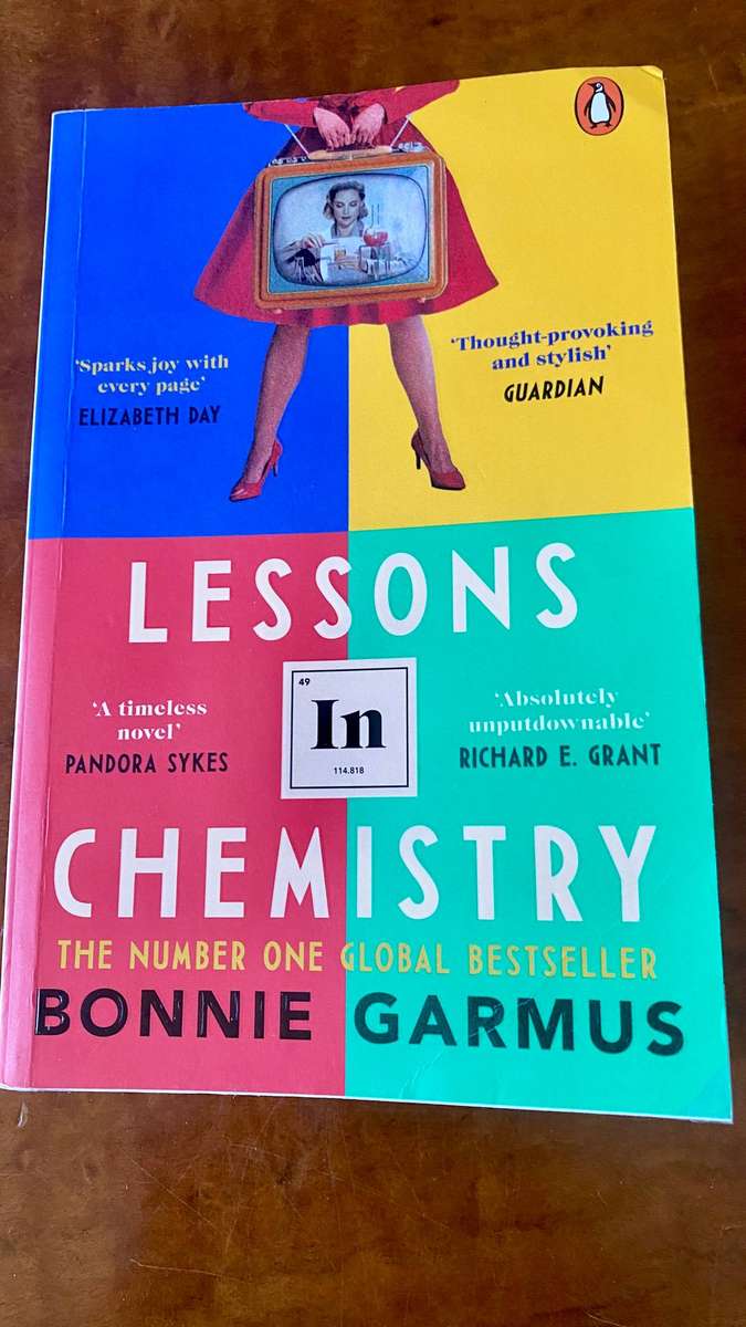 Lessons in Chemistry by Bonnie Garmus - Secondhand Paperback
