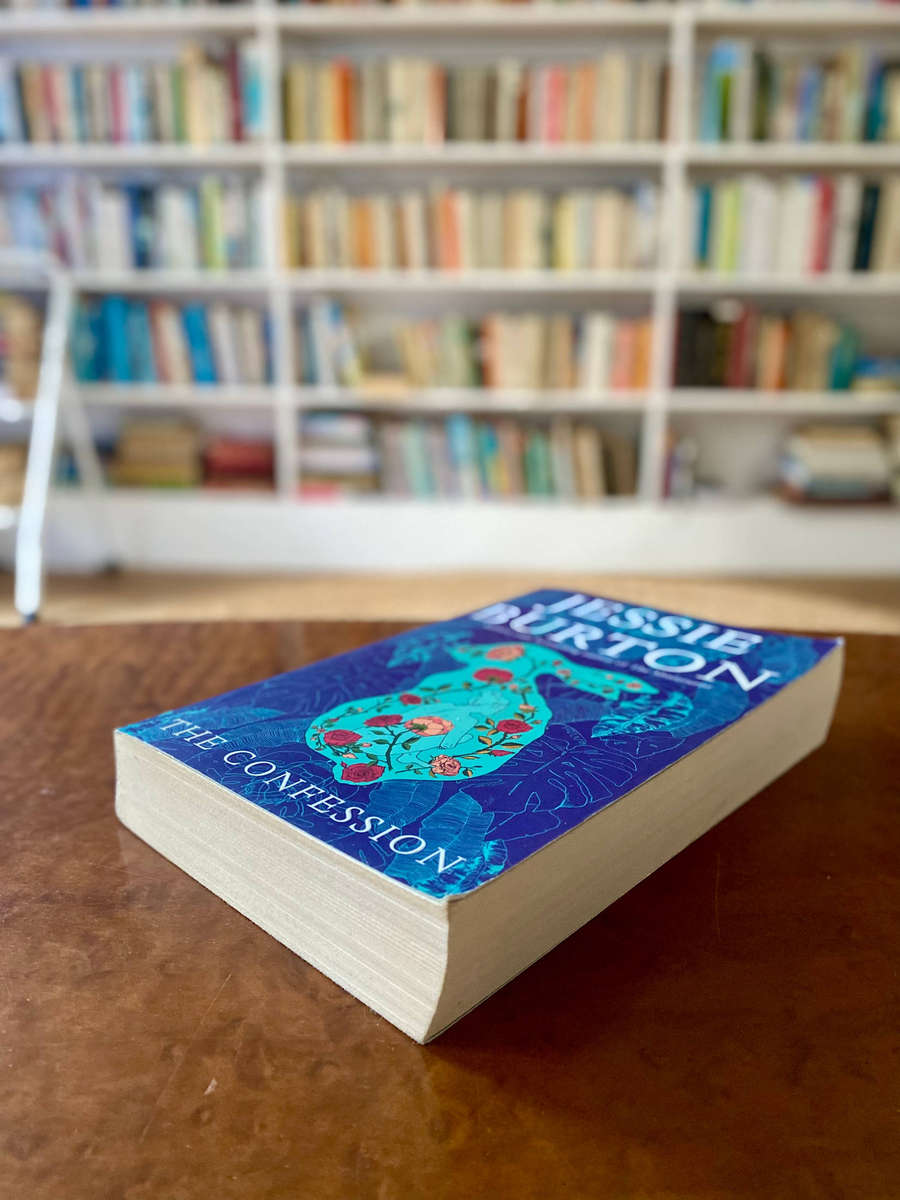 Jessie Burton Bundle: The Confession and The Miniaturist