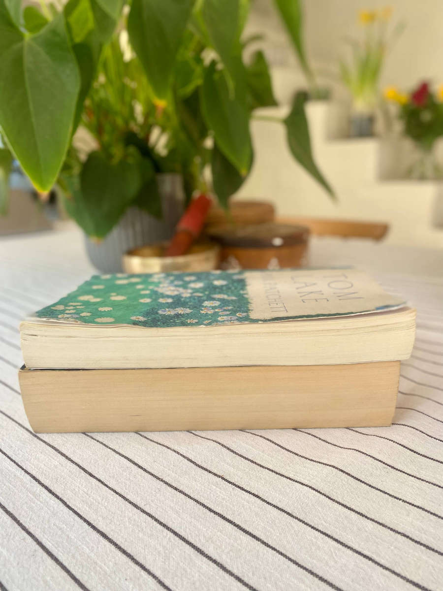 Book Club Favourites Book Bundle: Tom Lake by Ann Patchett & The Lake House by Kate Morton