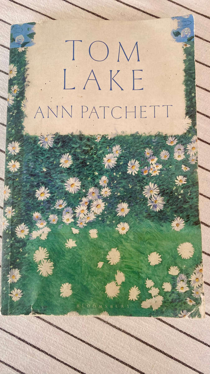 Book Club Favourites Book Bundle: Tom Lake by Ann Patchett & The Lake House by Kate Morton
