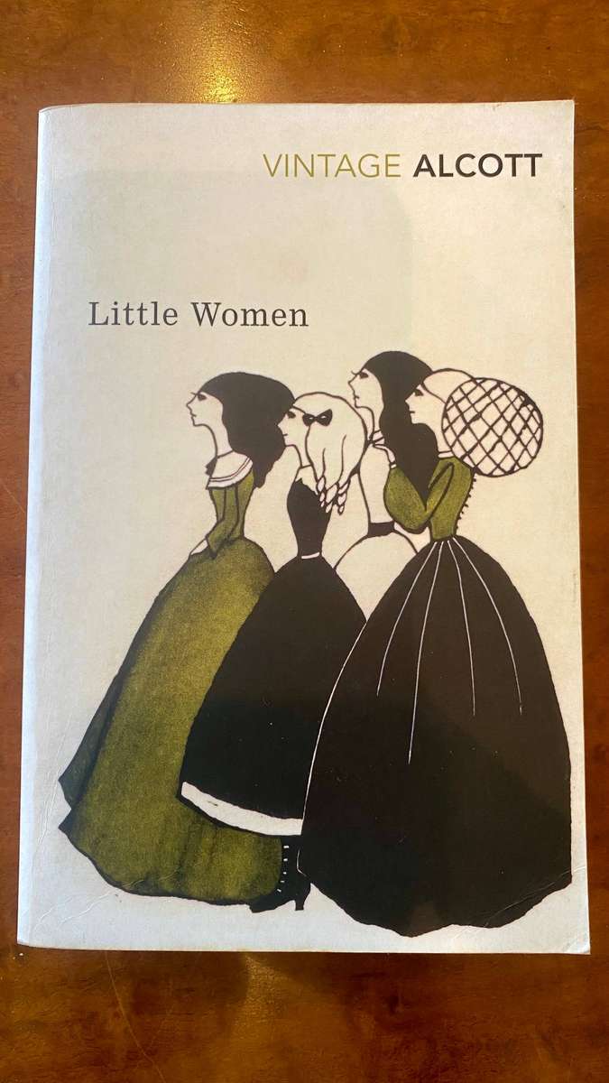 Little Women by Louisa May Alcott - Classic Literature Paperback