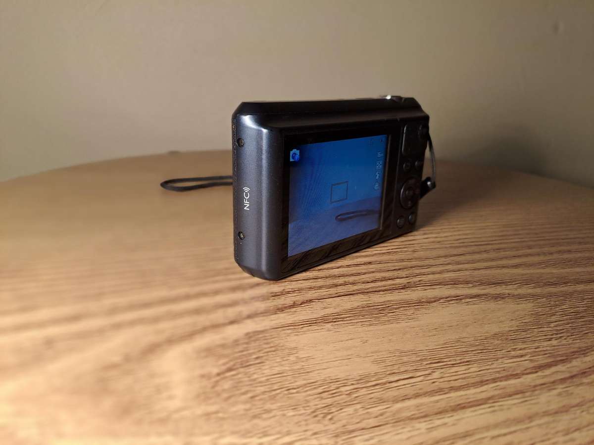 samsung WB35f PRO digital camera