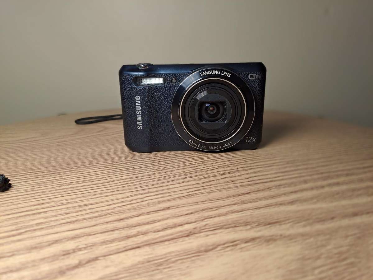 samsung WB35f PRO digital camera