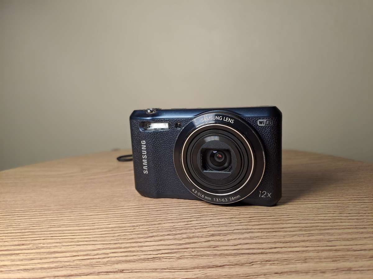 samsung WB35f PRO digital camera