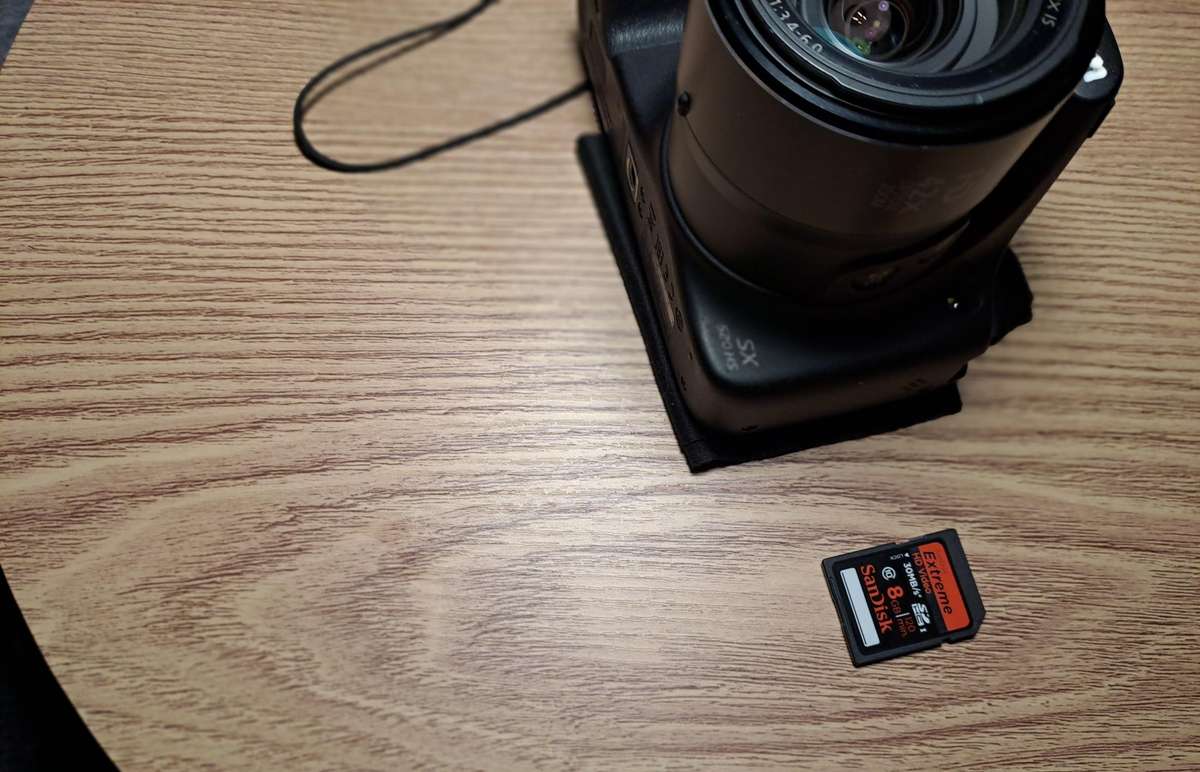 NEW CANON SX520HS Digital Bridge camera