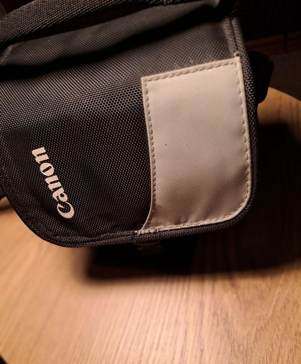 NEW CANON SX520HS Digital Bridge camera