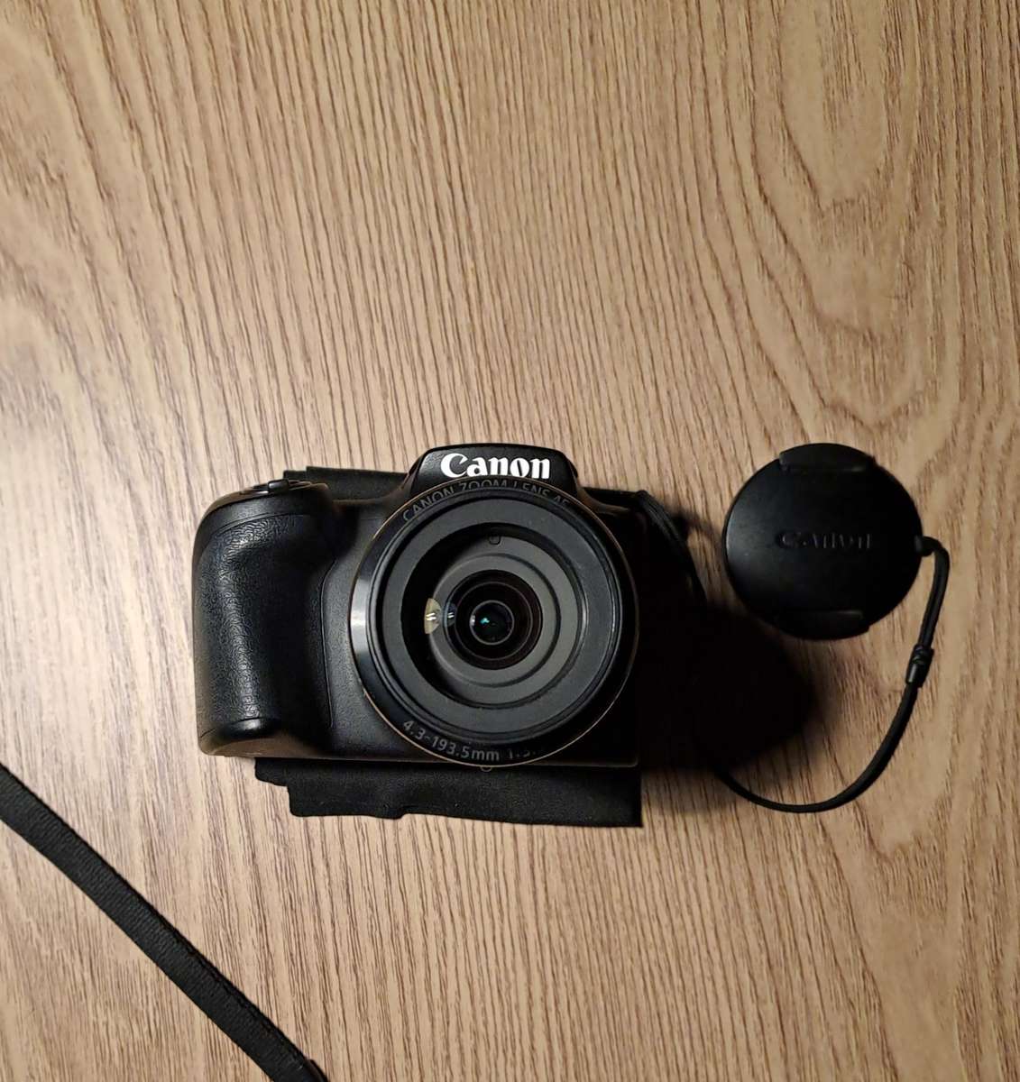 CANON SX430IS BRIDGE CAMERA (BASICALLY NEW)