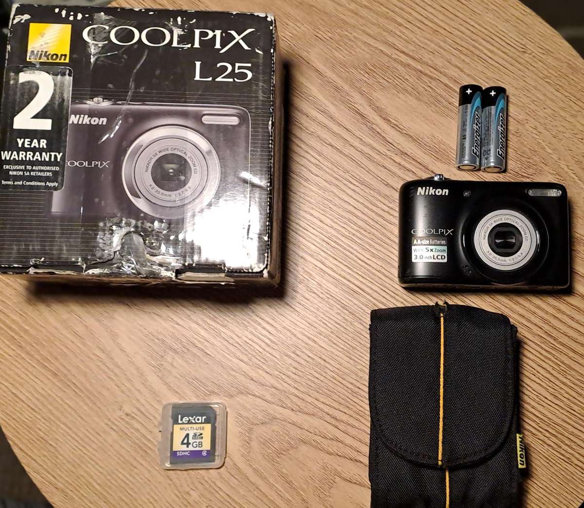 NIKON COOLPIX L25 DIGITAL CAMERA