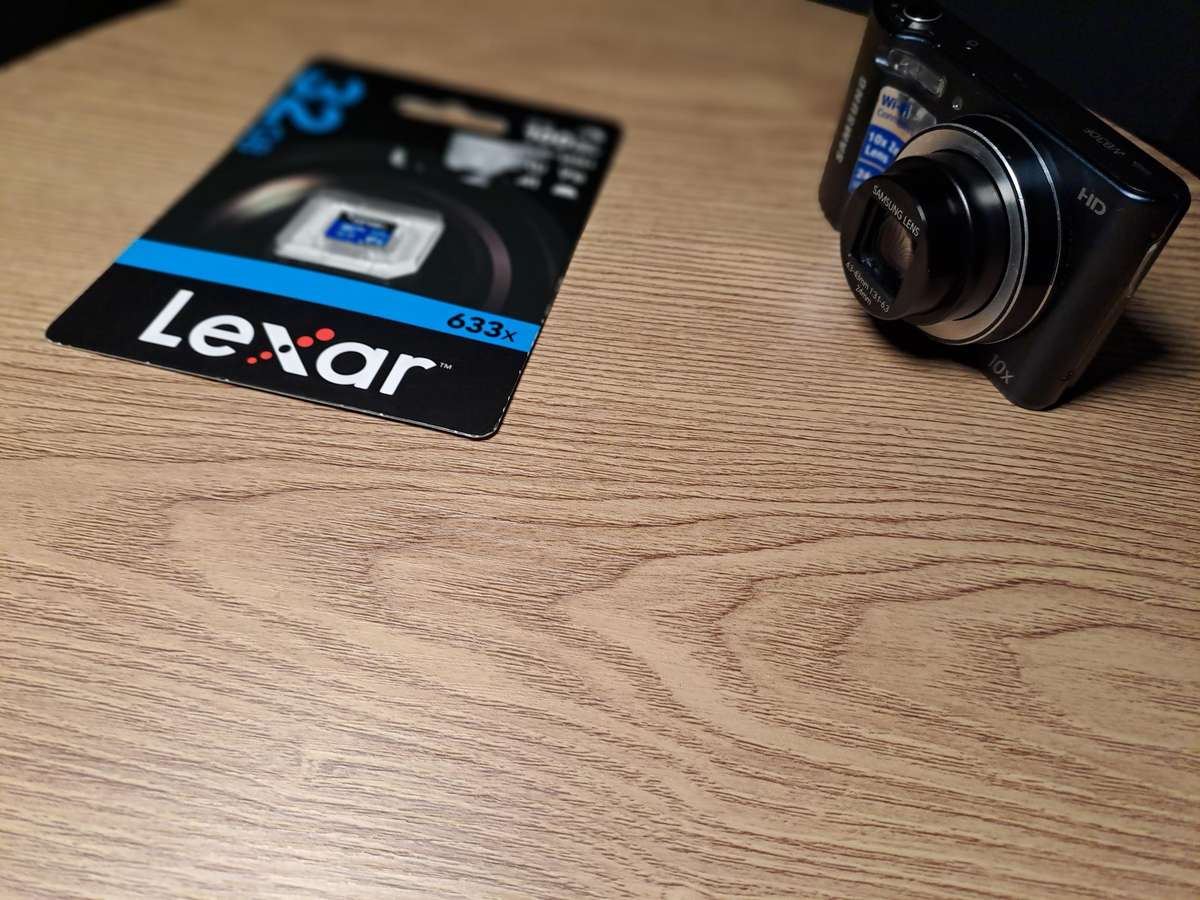 SAMSUNG WB30F SUPER COMPACT DIGITAL CAMERA