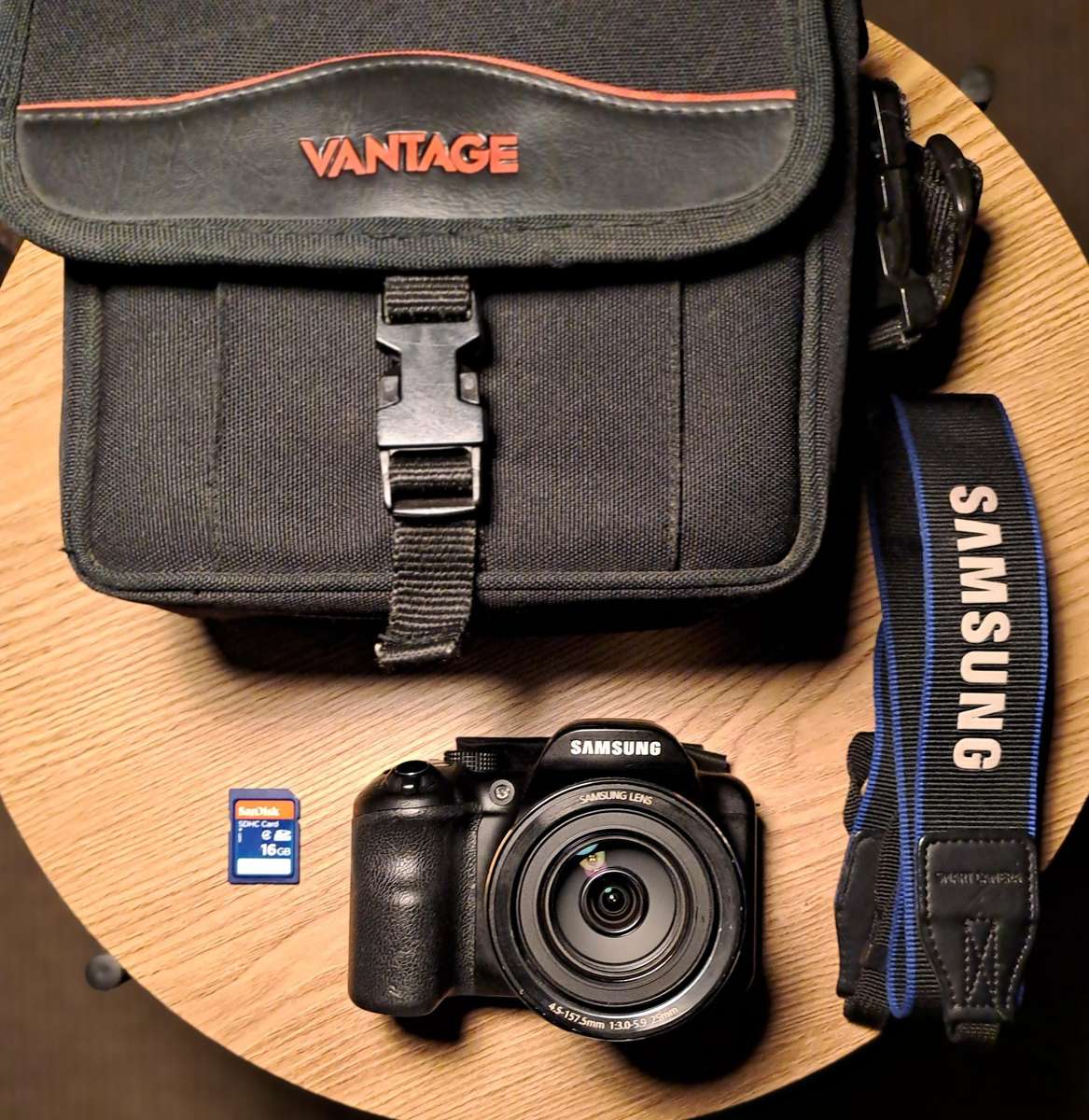 Samsung WB1100F BRIDGE CAMERA