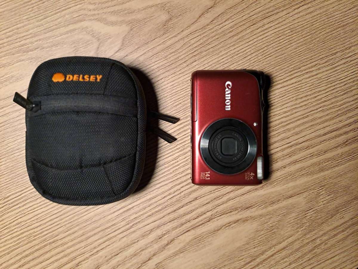 PRISTINE CANON POWERSHOT A2200 DIGITAL