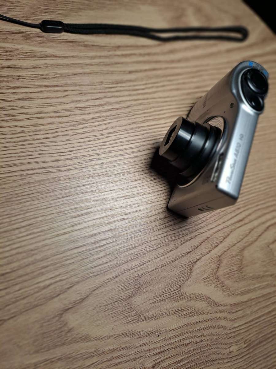 CANON POWERSHOT A810 DIGITAL CAMERA (SIMILAR TO IXUS MODELS)