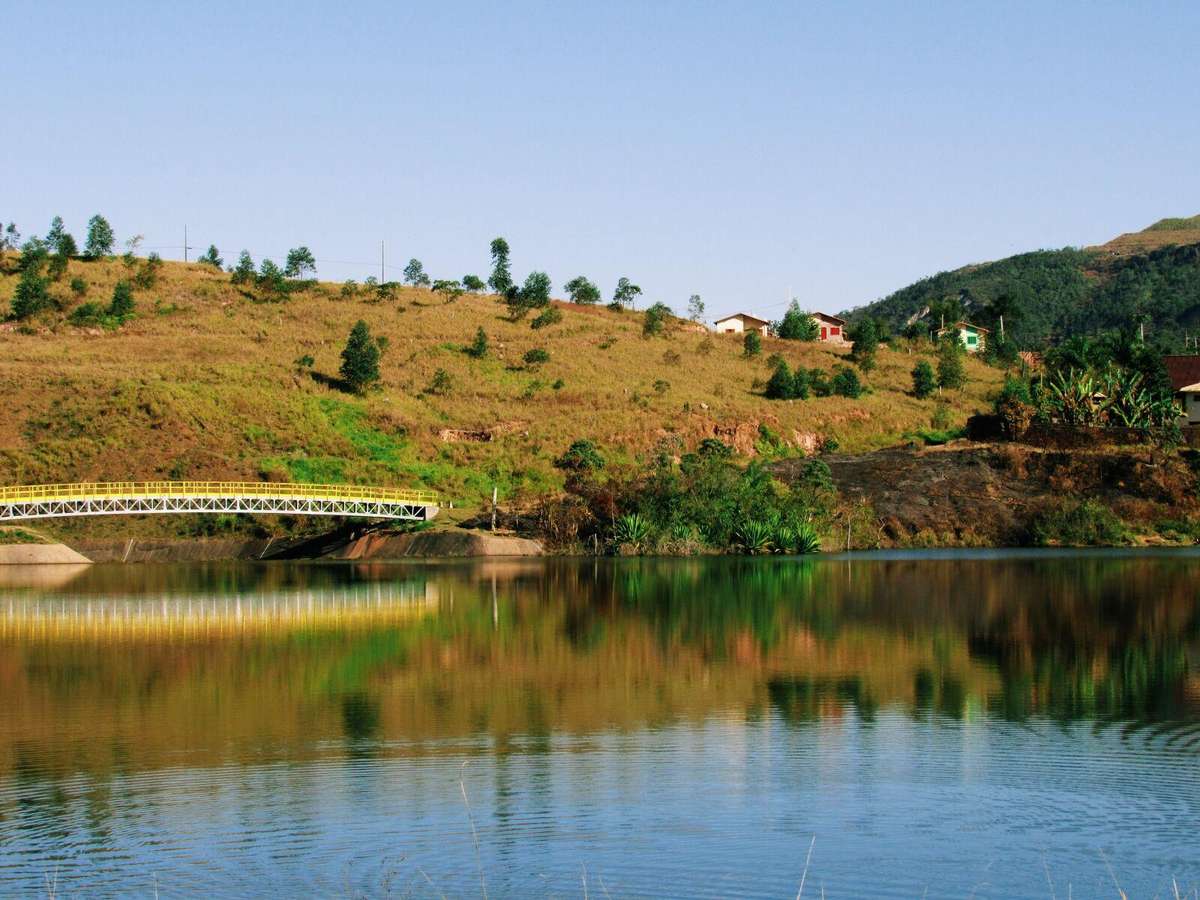 NEW CANON SX520HS Digital Bridge camera