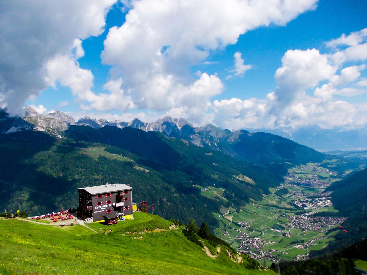 NIKON COOLPIX L25 DIGITAL CAMERA