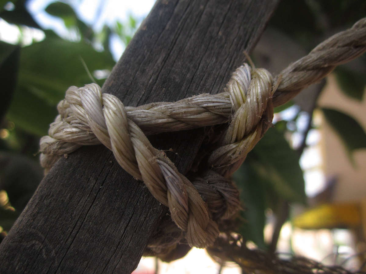 PRISTINE CANON POWERSHOT A2200 DIGITAL