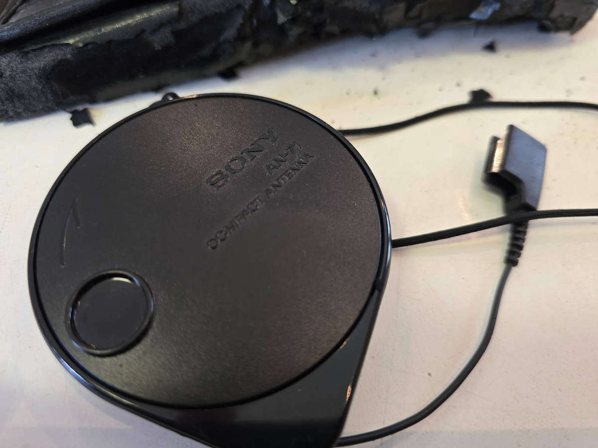 Sony ICF-SW7600GR World Band Radio Receiver