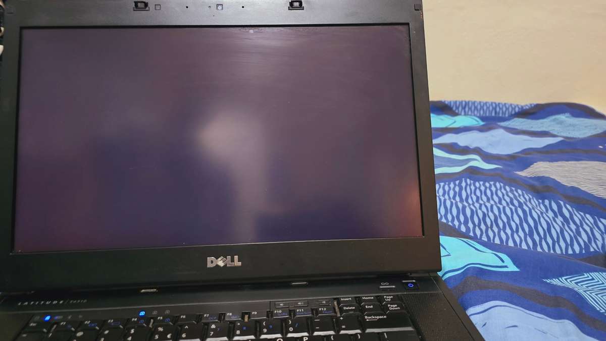 DELL LATITUDE LAPTOP E6510 please read description