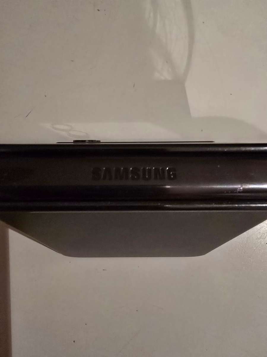 ZF4003 SAMSUNG Z FLIP 4 - SPARES OR REPAIRS