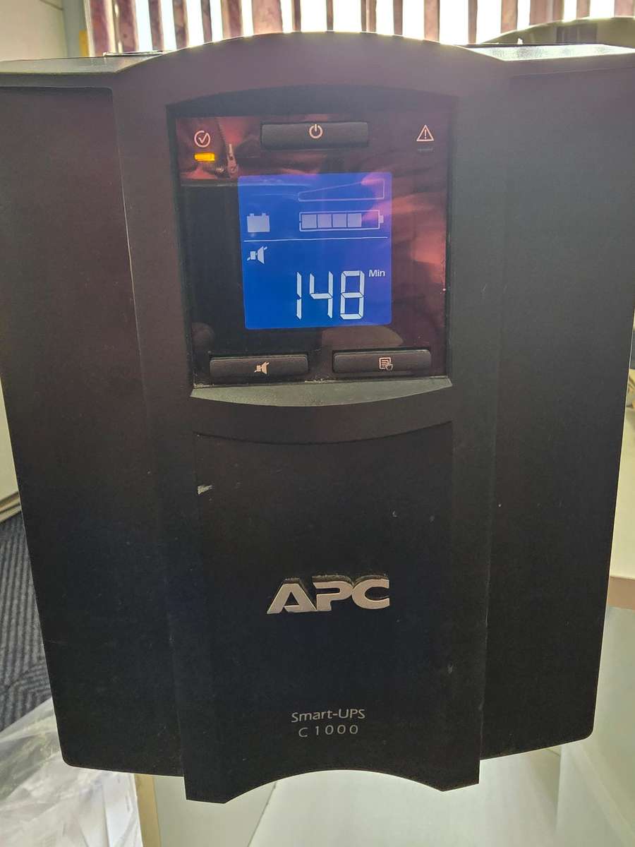 APC SMART-UPS C1000