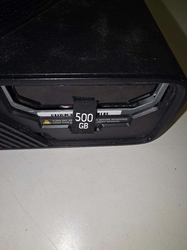 Xbox 360 Full Bundle with 2 Remotes, Kinect, and 4 Games