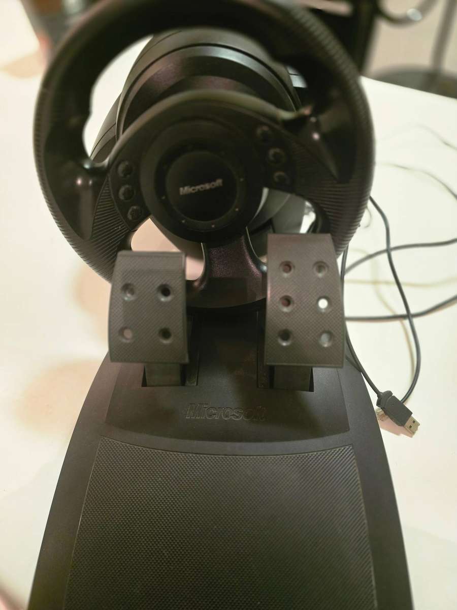 Microsoft side winder racing wheel and pedal