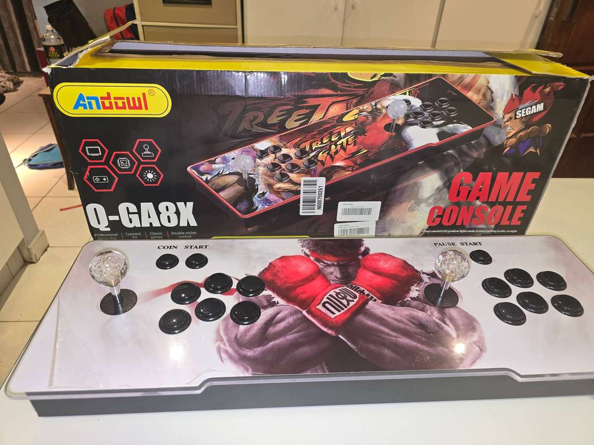 Arcade game Q-GA8X