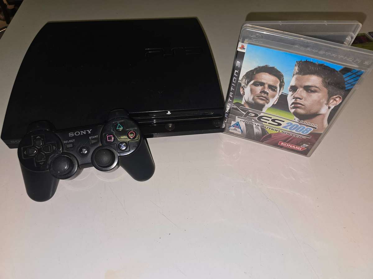 PlayStation 3 slim 500g with 1 remote 35 Plus games
