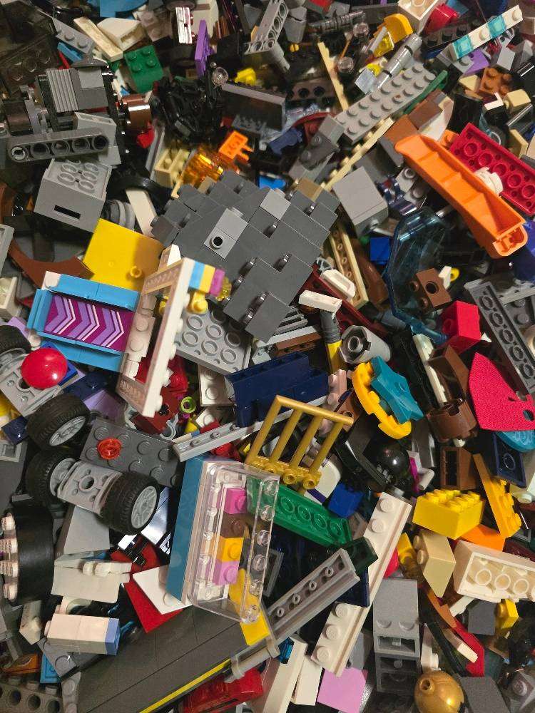 LEGO 2kg Mixed Lot with special pieces