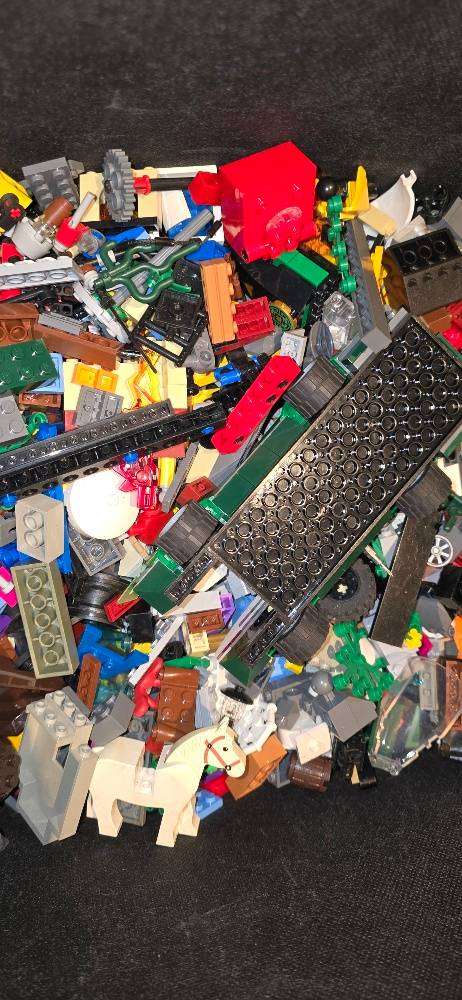 LEGO® Pieces  Bulk Lot 2.5kg Assorted
