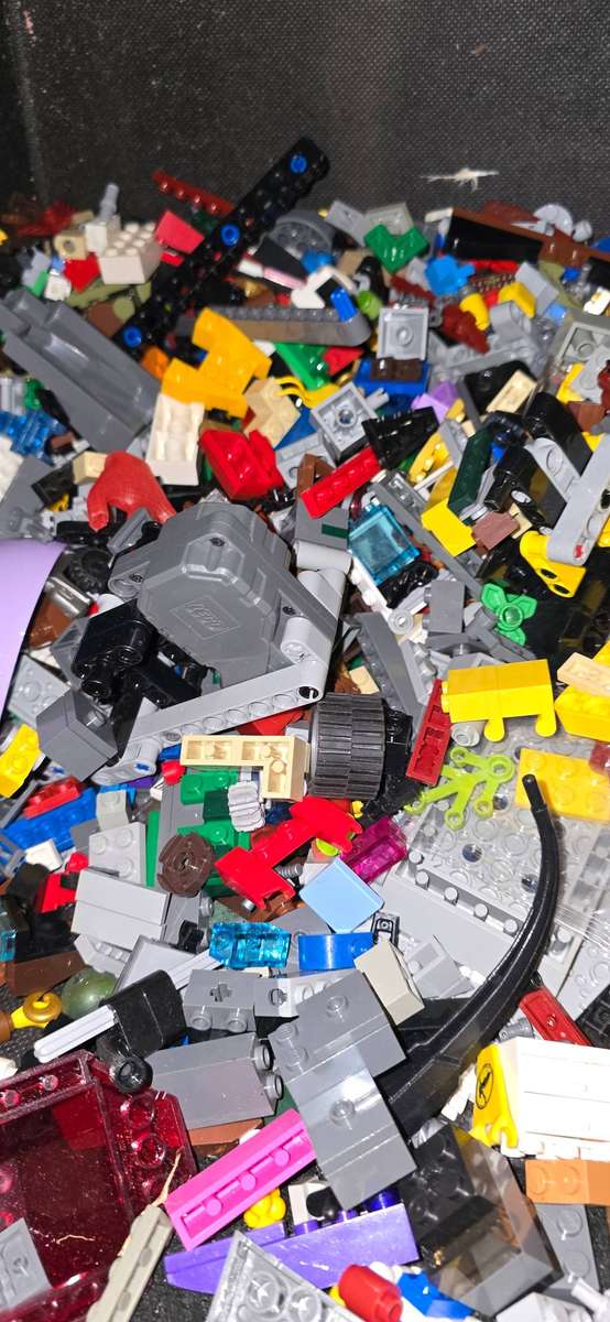 LEGO 2kg Mixed Lot with special pieces