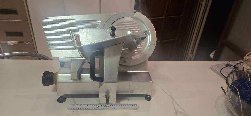 ABM DELI SLICER STAINLESS STEEL READY TO WORK